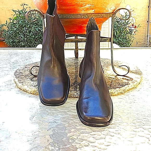 !!!!SOLD!!!!! Cole Haan Chocolate Brown Ankle Boots - Picture 5 of 10